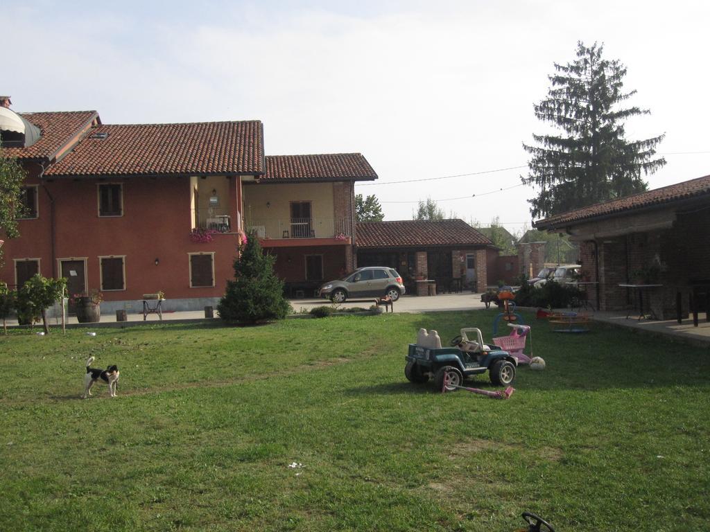 Agriturismo La Ca 'D Majin Poirino Εξωτερικό φωτογραφία